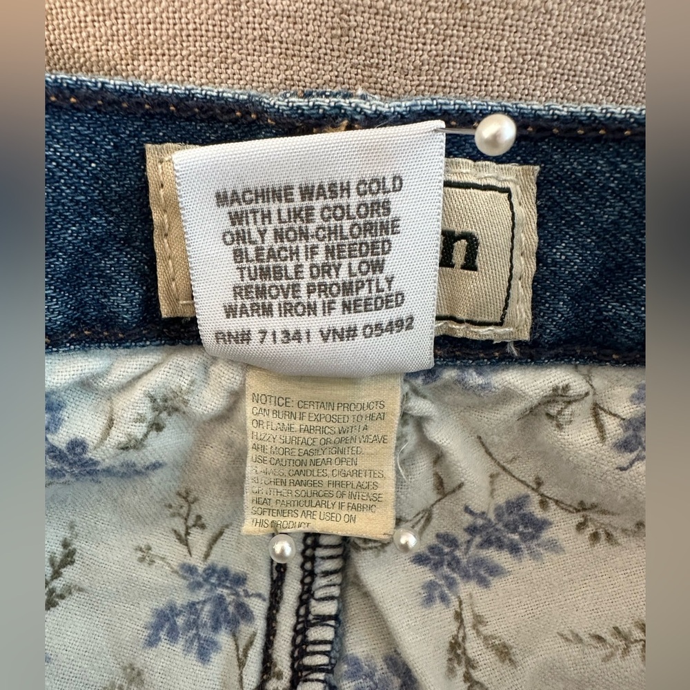 Flannel Lined L. L. Bean Women's relaxed fit jeans, size 12 petite - Picture 4 of 11